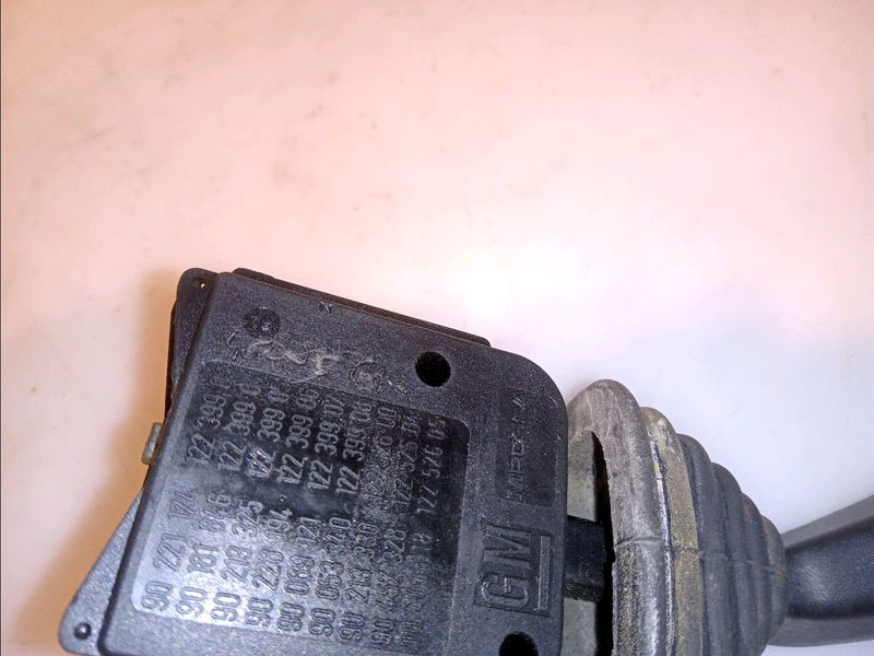 Commande clignotant Opel CORSA B (S93) 1.4 i (f08, f68, m68) (1993-2000)