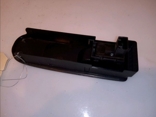 Commande lève-glace porte avant droite Volkswagen GOLF VI (5K1) 1.4 tsi (2008-2012) 5 portes