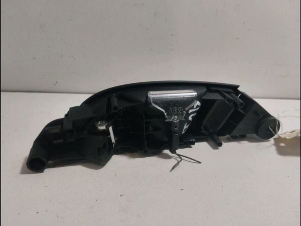 Poignee int porte avd Audi Q7 (4LB) 3.0 tdi quattro (2006-2008) 5 portes