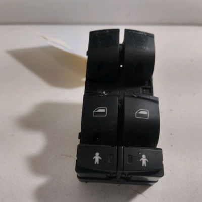 Commande lève-glace porte avant gauche Audi Q7 (4LB) 3.0 tdi quattro (2006-2008) 5 portes