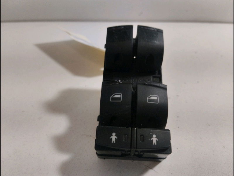 Commande lève-glace porte avant gauche Audi Q7 (4LB) 3.0 tdi quattro (2006-2008) 5 portes