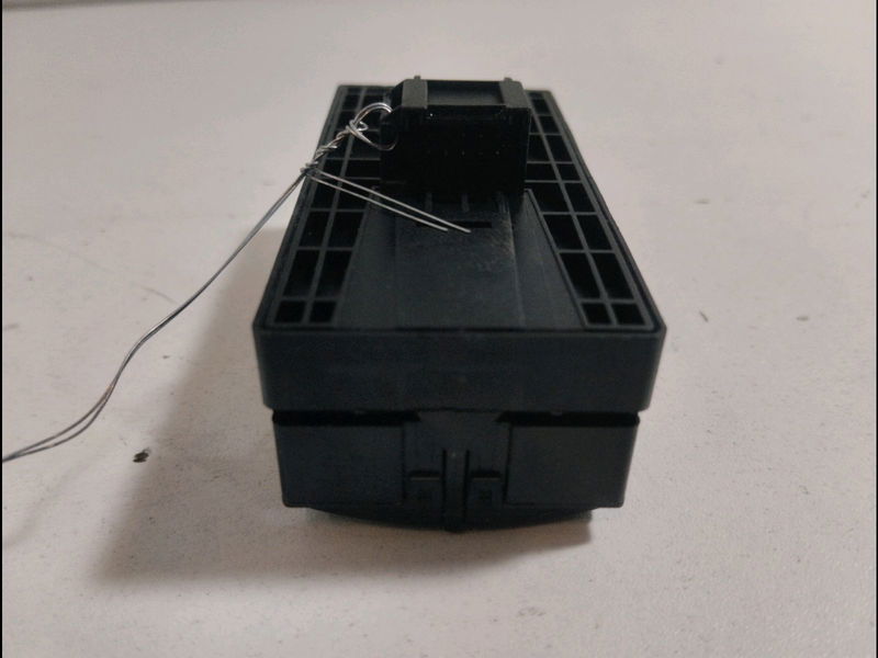 Commande lève-glace porte avant gauche Audi Q7 (4LB) 3.0 tdi quattro (2006-2008) 5 portes