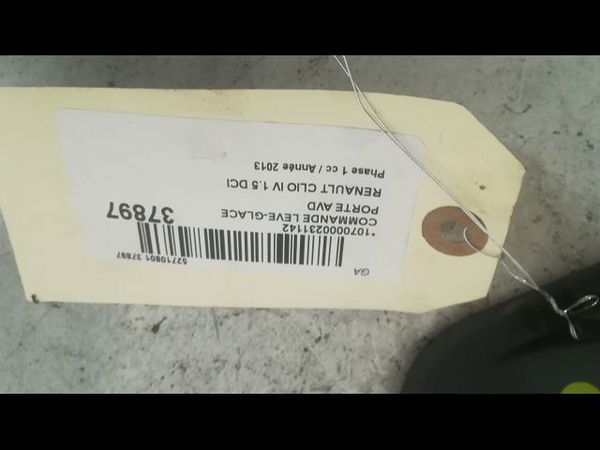 Commande lève-glace porte avant droite Renault CLIO IV (BH_) 1.5 dci 90 (2012) 5 portes
