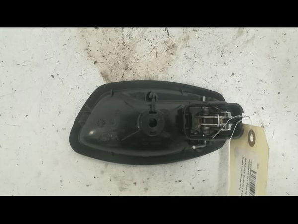 Poignee int porte ard Renault CLIO IV (BH_) 1.5 dci 90 (2012) 5 portes