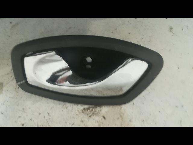 Poignee int porte avd Renault CLIO IV (BH_) 1.5 dci 90 (2012) 5 portes