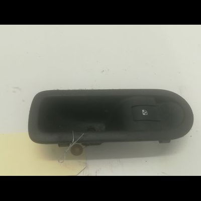 Commande leve-glace porte arrière droite Renault MEGANE II (BM0-1_, CM0-1_) 1.5 dci (bm02, bm13, bm2a, cm02, cm13) (2003-2008)