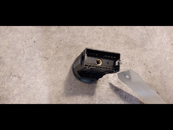 Interrupteur commande de phares Volkswagen GOLF IV (1J1) 1.9 tdi (1997-2004)