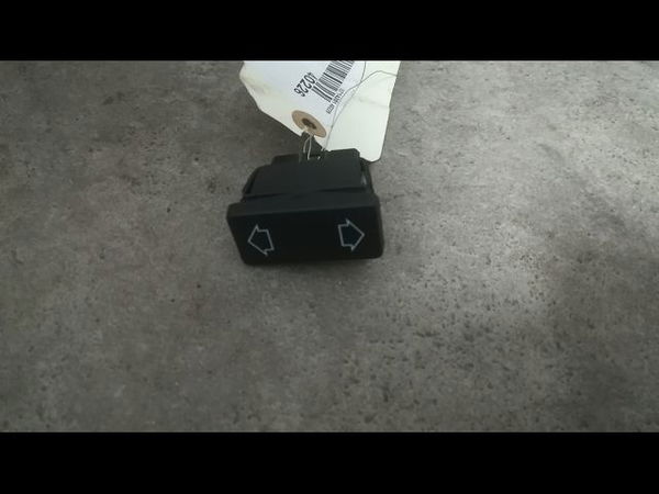 Commande lève-glace porte avant gauche Peugeot 106 II (1A_, 1C_) 1.1 i (1996-2004)