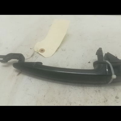 Poignee ext porte avd Bmw 1 (E87) 120 d (2004-2011)