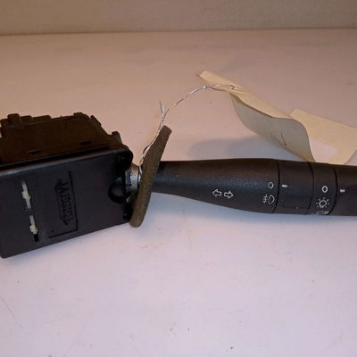 Commande clignotant Peugeot 206 3-5 portes (2A-C) 1.4 i (1998-2012) 3 portes