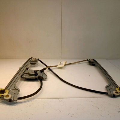 Mecanismemoteur leve-glace avg Peugeot 1007 (KM_) 1.4 hdi (2005)