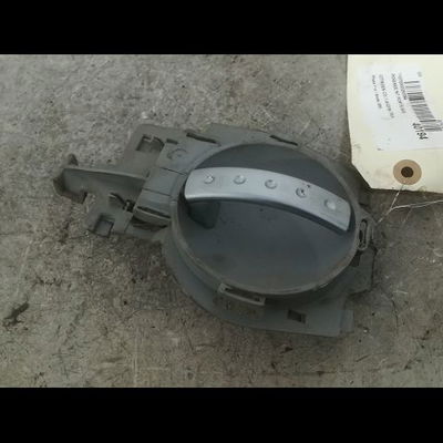 Poignee int porte avg Citroën C3 I (FC_, FN_) 1.4 hdi (2003-2011) 5 portes