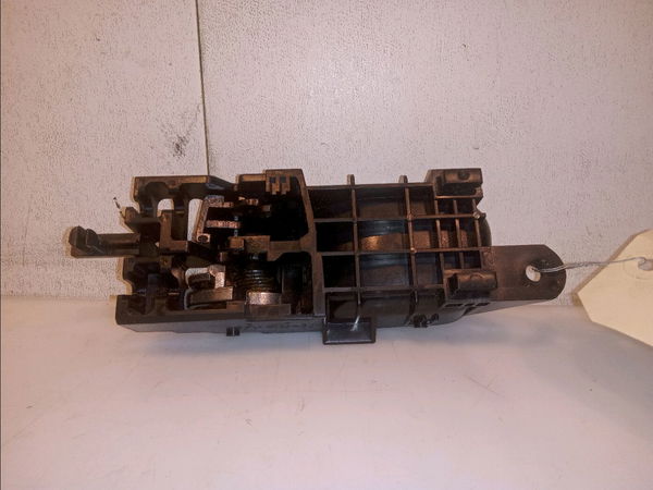 Poignee int porte avd Suzuki GRAND VITARA II (JT, TE, TD) 1.6 traction intégrale (jb416) (2005-2015)