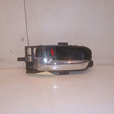 Poignee int porte avg Suzuki GRAND VITARA II (JT, TE, TD) 1.6 traction intégrale (jb416) (2005-2015)