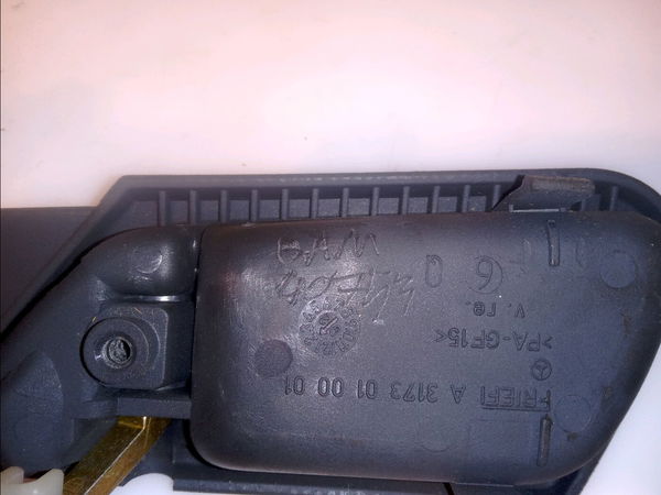 Poignee int porte avd Mercedes-benz CLASSE C (W203) C 200 kompressor (203.045) (2000-2002)