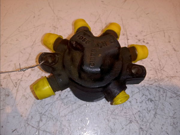 Rampe injection Renault MEGANE II (BM0-1_, CM0-1_) 1.5 dci (bm0f, bm0t, bm2b, cm0f, cm0t) (2002-2008) 5 portes