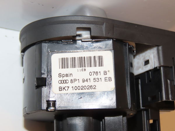 Interrupteur commande de phares Audi A3 Sportback (8PA) 1.6 tdi (2009-2013)