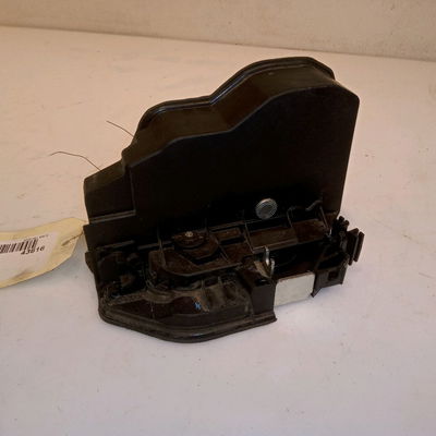 Serrure porte ard Bmw 1 (F20) 118 d (2011-2015)