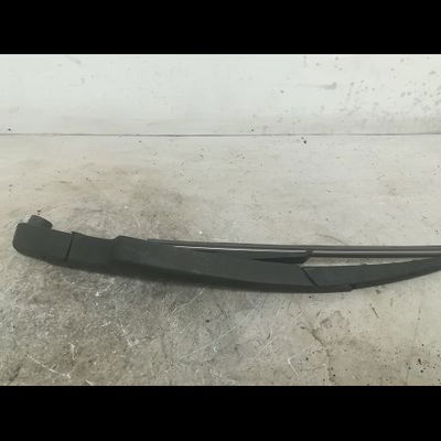 Bras essuie-glace arrière Ds DS 3 (SA_) 1.2 thp 110 - puretech 110 (sahnps) (2015-2019)
