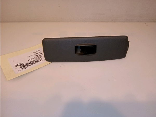 Commande lève-glace porte avant droite Toyota RAV 4 I Cabrio (_A1_) 2.0 4wd (sxa11) (1997-2000)