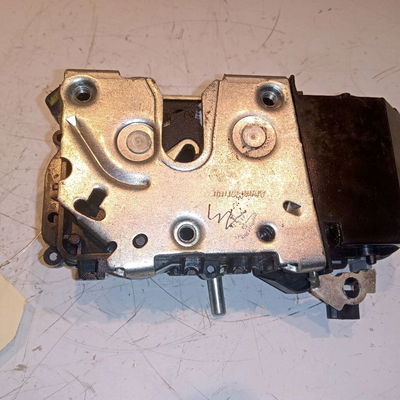 Serrure porte avd Citroën XSARA PICASSO (N68) 1.6 hdi (2004-2011) 5 portes