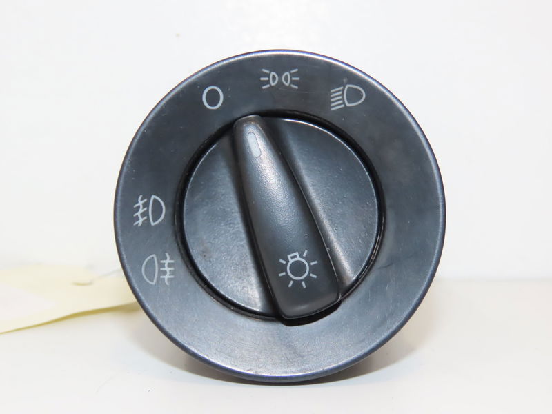 Interrupteur commande de phares Skoda OCTAVIA I Combi (1U5) 1.9 tdi (1998-2010)