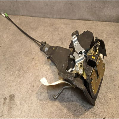 Serrure porte arg Toyota RAV 4 II (_A2_) 2.0 d 4wd (cla20_, cla21_) (2001-2005)
