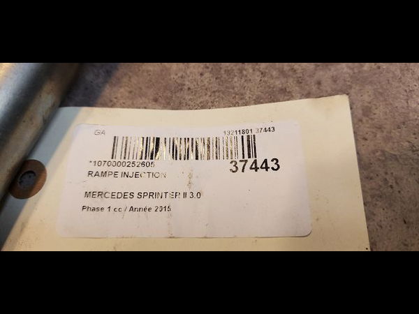 Rampe injection Mercedes-benz SPRINTER 3,5-t Camionnette (B906) 319 cdi - bluetec (906.631, 906.633, 906.635, 906.637) (2009)