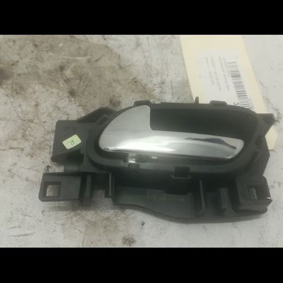 Poignee int porte arg Peugeot 207-207 (WA_, WC_) 1.6 hdi (2006-2013) 5 portes