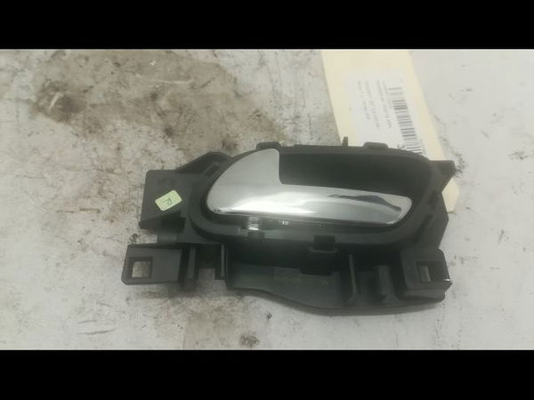 Poignee int porte arg Peugeot 207-207 (WA_, WC_) 1.6 hdi (2006-2013) 5 portes