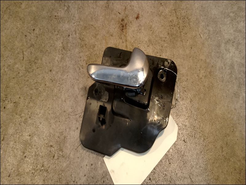 Poignee int porte avd Opel MERIVA A Monospace (X03) 1.7 cdti (e75) (2003-2010)