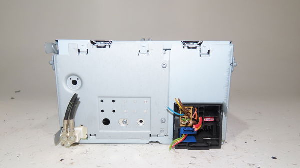Autoradio Volkswagen SCIROCCO III (137, 138) 2.0 tdi (2010-2017)