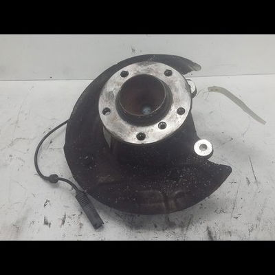 Moyeu avg Bmw 1 (E87) 120 d (2004-2011)