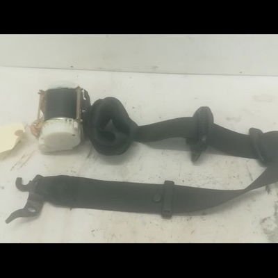 Ceinture avant gauche Bmw 1 (E87) 120 d (2004-2011)