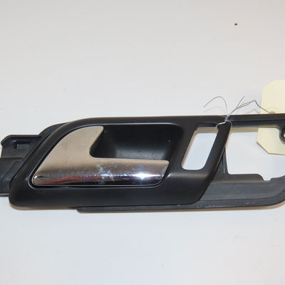 Poignee int porte avd Volkswagen POLO (9N_, 9A_) 1.2 12v (2001-2007) 5 portes