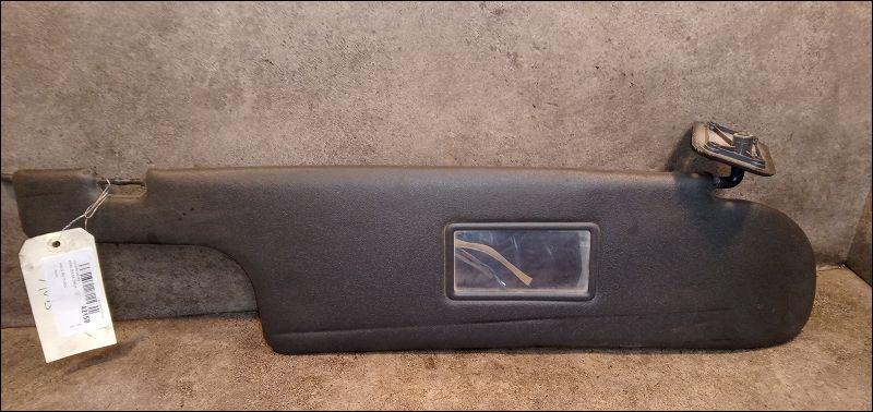 Pare-soleil droit Iveco DAILY III Camionnette 35 s 15 v, 35 c 15 v (a6hcv3b2, a6hbv4b2, a6hc41b2,... (2002-2007)