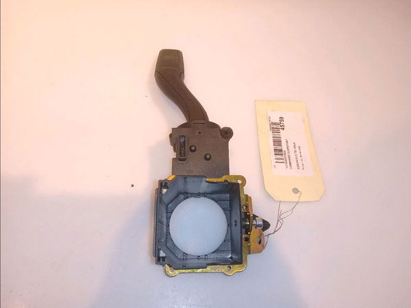 Commande clignotant Audi A4 B6 (8E2) 2.5 tdi quattro (2000-2004)