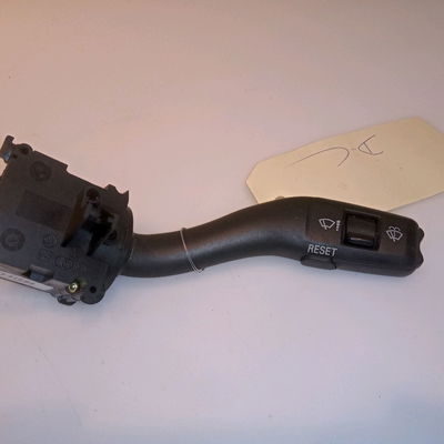 Commande essuie glace Audi A4 B6 (8E2) 2.5 tdi quattro (2000-2004)