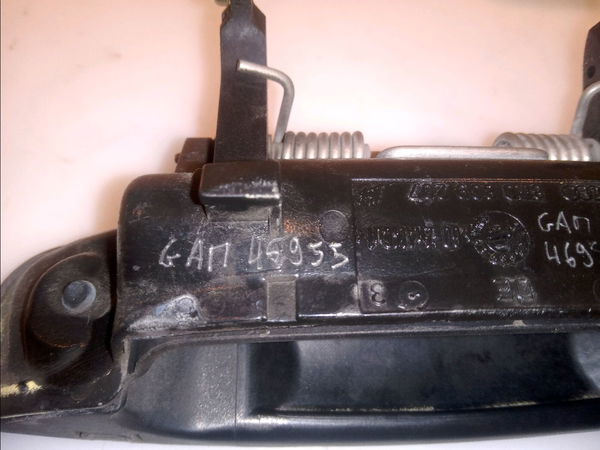 Poignee ext porte arg Audi A4 B7 (8EC) 1.9 tdi (2004-2008) 4 portes