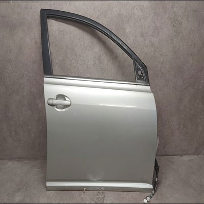 Porte avant droite Toyota AVENSIS (_T25_) 2.0 d-4d (cdt250_) (2003-2008)