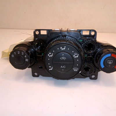 Commande de chauffage Ford FIESTA VI (CB1, CCN) 1.4 tdci (2010-2012) 3 portes