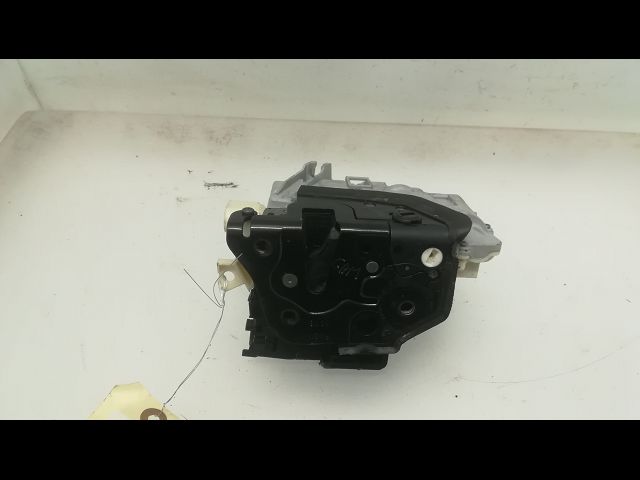 Serrure porte ard Volkswagen PASSAT B7 Variant (365) 2.0 tdi (2010-2014)