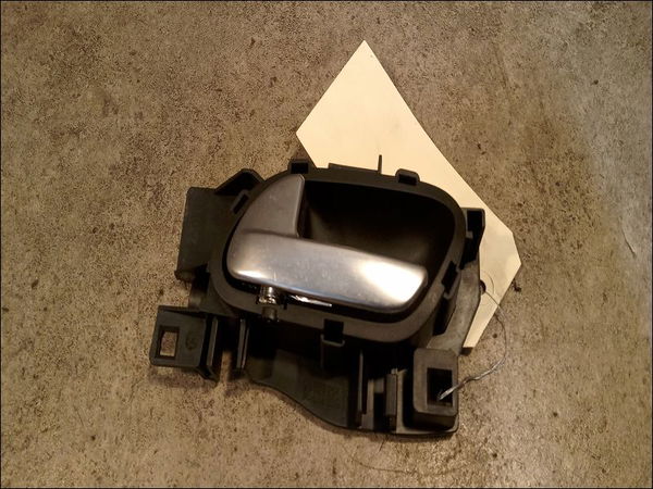 Poignee int porte avg Peugeot 508 SW I (8E_) 2.0 hdi (2010-2018)