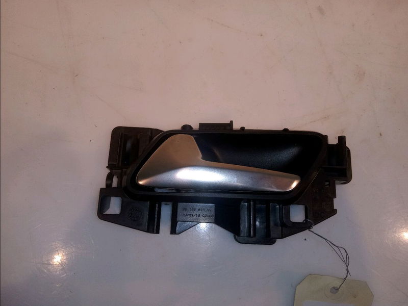 Poignee int porte avg Peugeot RIFTER 1.5 bluehdi 100 (2018)