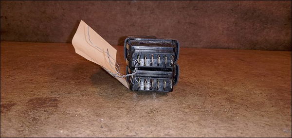 Commande lève-glace porte avant gauche Renault MEGANE I (BA0-1_) 1.4 e (ba0e, ba0v) (1996-2003)