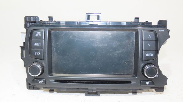 Autoradio Toyota YARIS (_P13_) 1.5 hybrid (nhp130_) (2012)