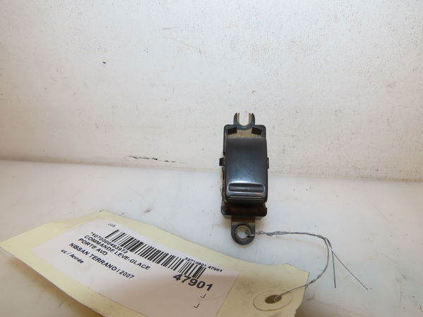 Commande lève-glace porte avant droite Nissan TERRANO II (R20) 3.0 di 4wd (2002-2007)