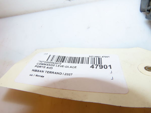 Commande lève-glace porte avant droite Nissan TERRANO II (R20) 3.0 di 4wd (2002-2007)