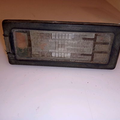 Eclaireur plaque de police g Renault SCÉNIC II (JM0-1_) 1.5 dci (jm1e, jm16) (2005-2008) 5 portes