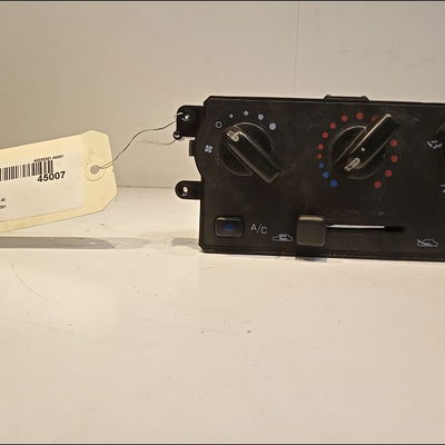 Commande de chauffage Nissan MICRA II (K11) 1.4 i 16v (2000-2003)